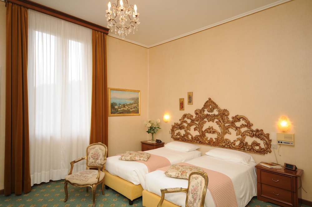 Grand Hotel Excelsior 9/47
