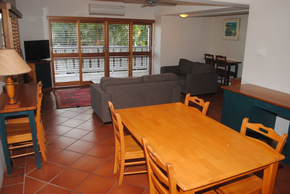 Sovereign Resort Hotel 38/64