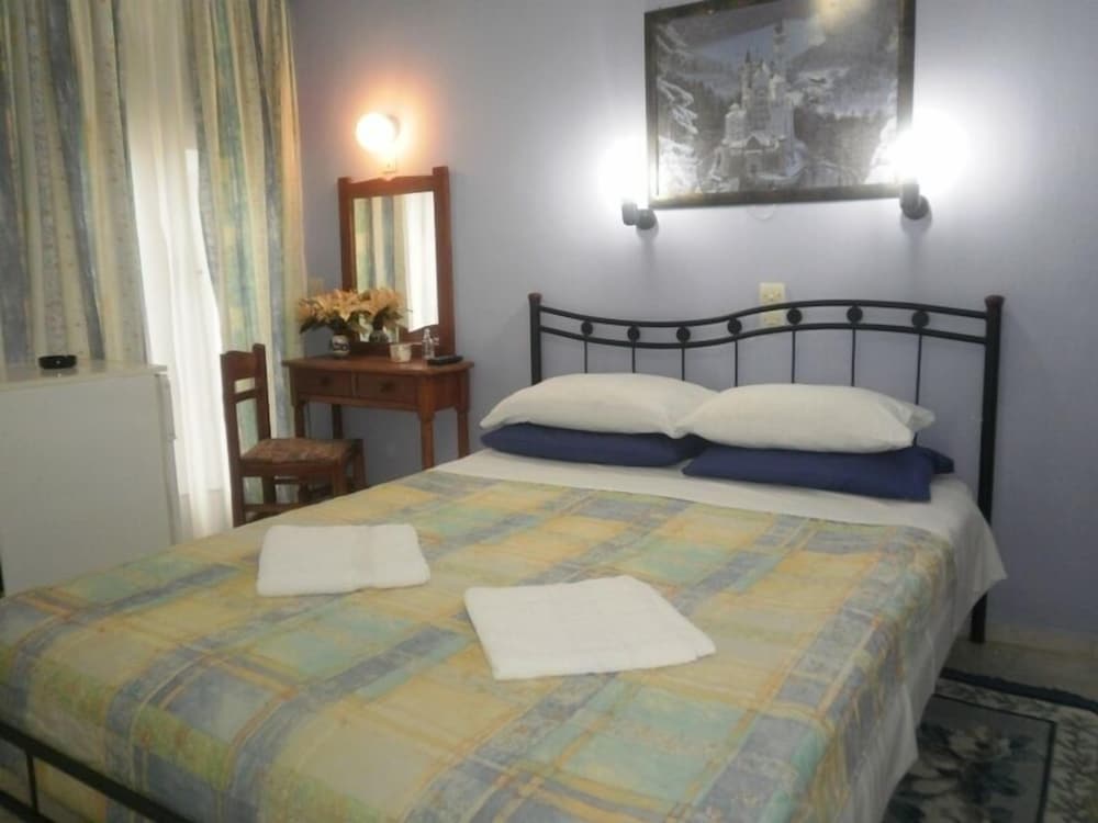 ROOM, TRIPLE