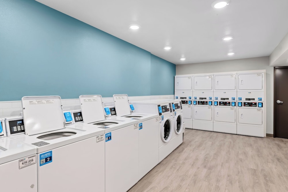 WoodSpring Suites Charlotte - Arrowood 40/60