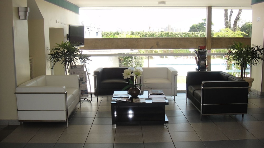 Aero Park Hotel 13/22