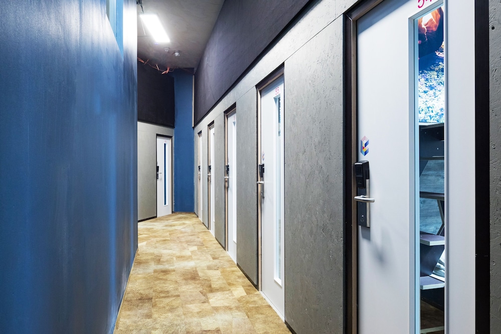 BoxHotel Hannover (App based Hotel) 4/28