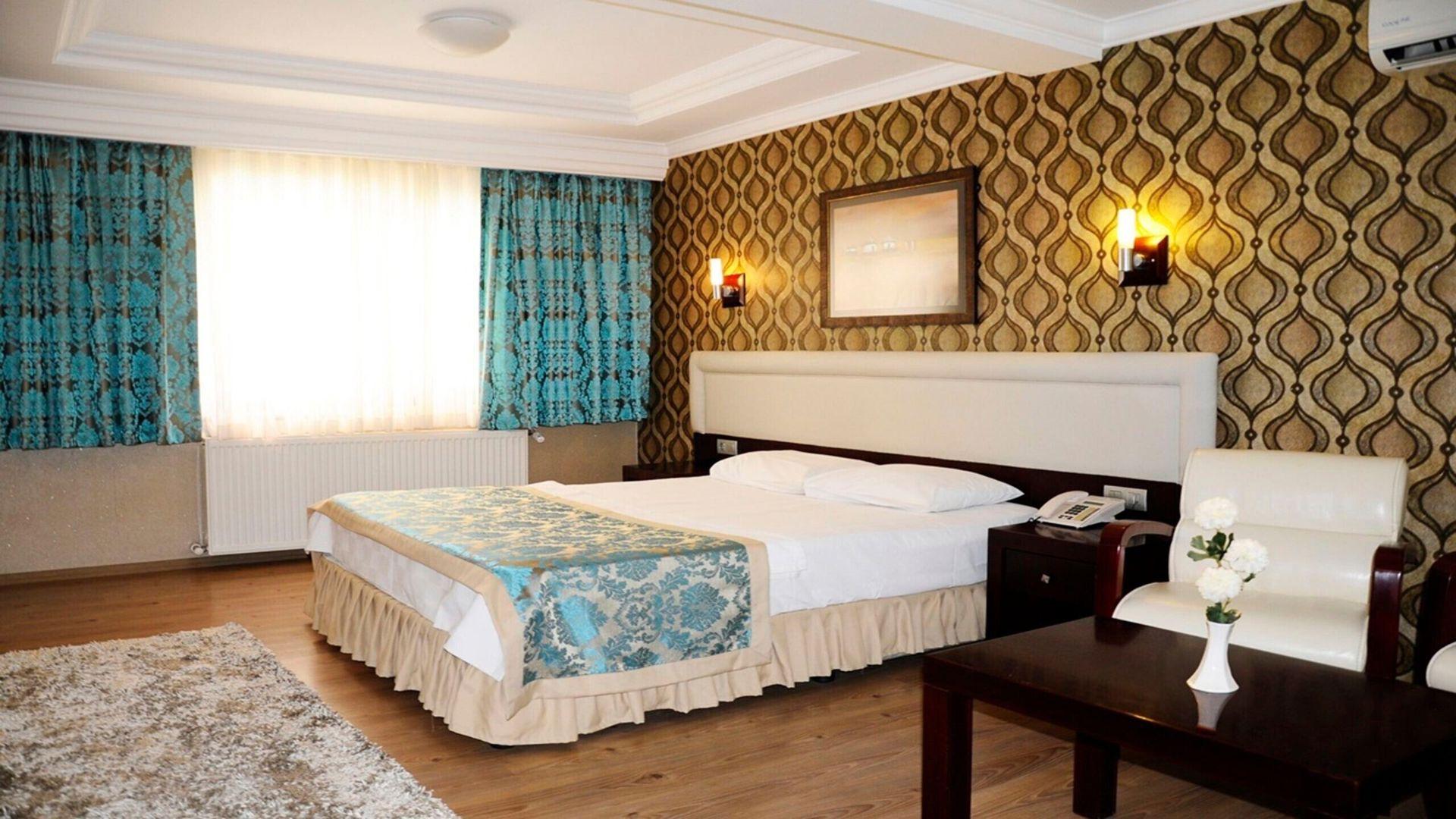 Ranax Hotel 5/23