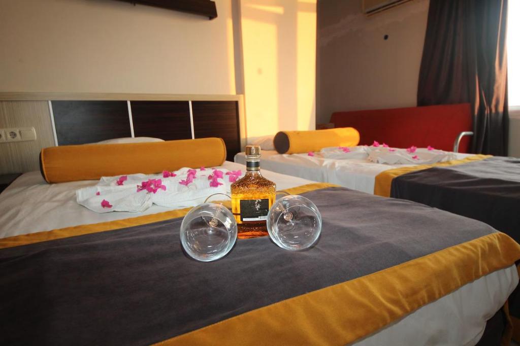 Semt Luna Beach Hotel 34/45