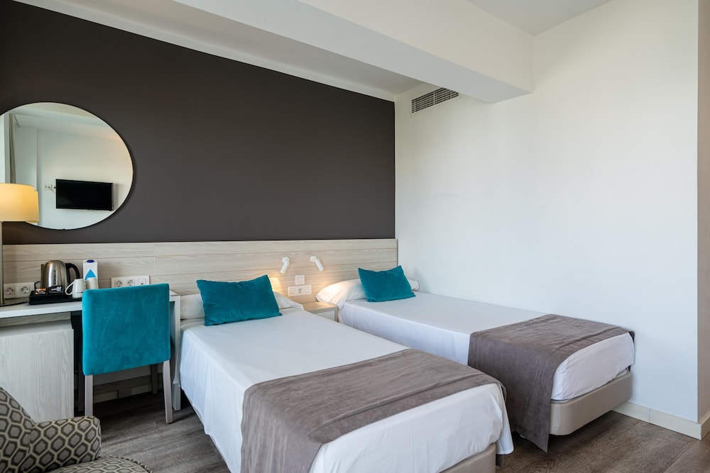 THB Niagara - Adults Only 31/62