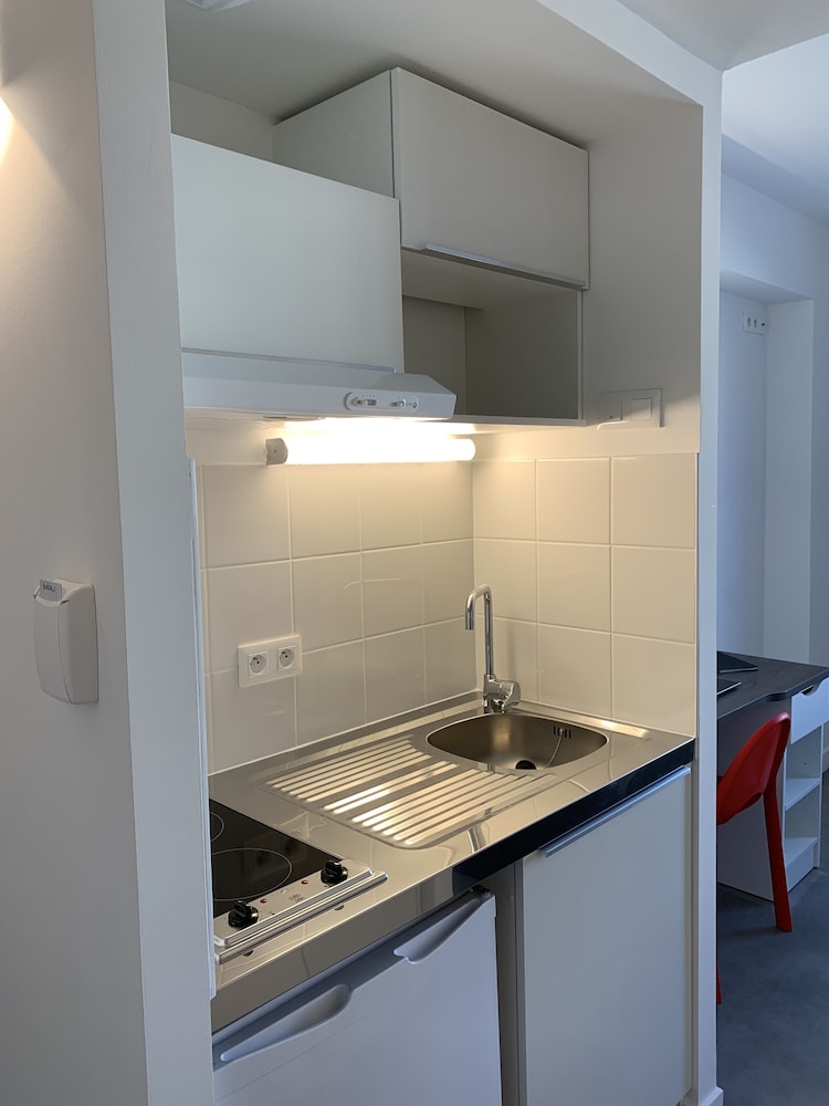 Moov Appart Hotel Clichy 40/42