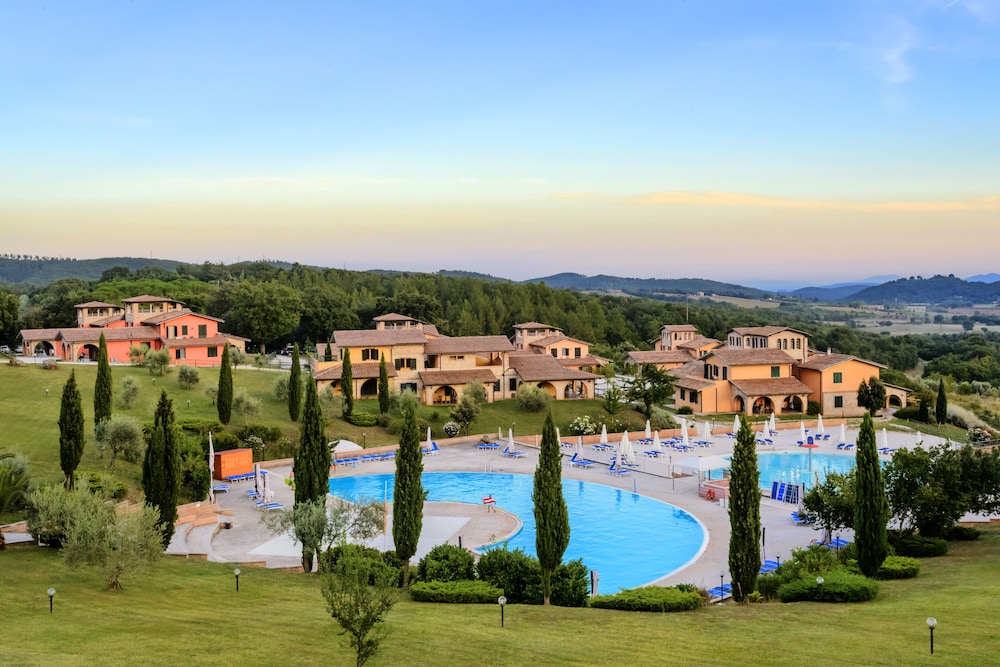 Pian Dei Mucini Resort Hotel Vittoria 35/50