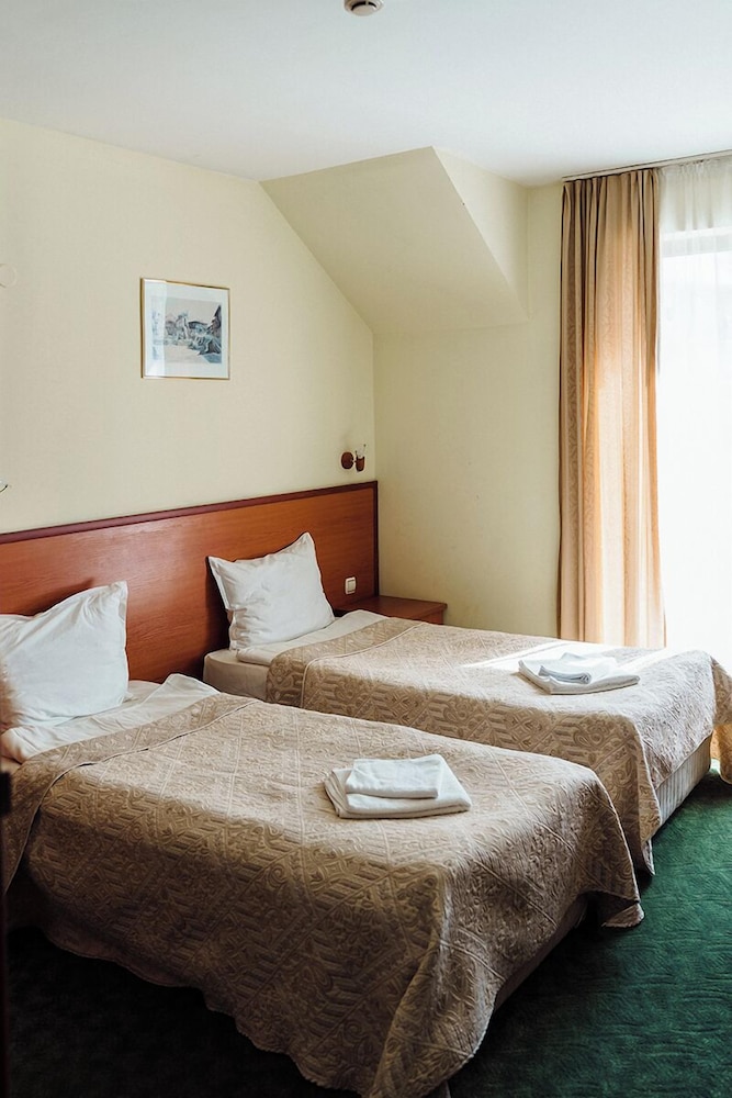 STANDARD, TWIN BEDS, BALCONY