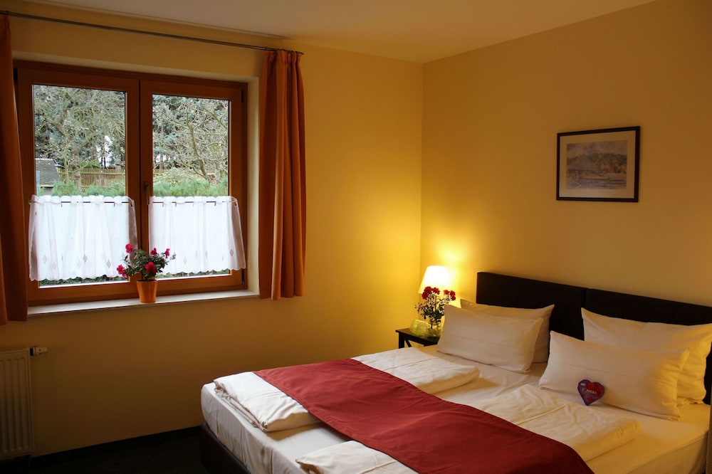 Landhotel Dresden 9/50