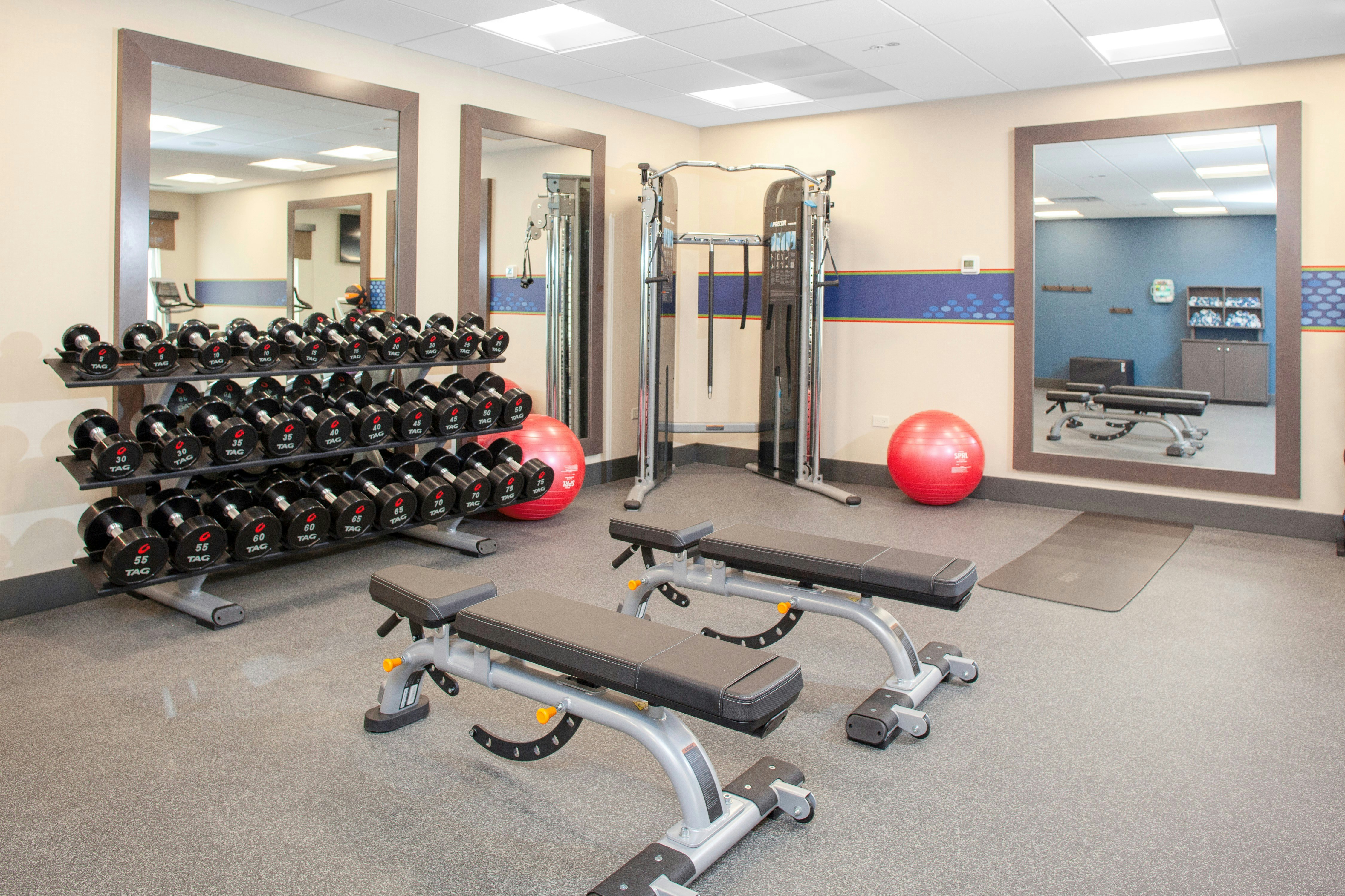 Hampton Inn & Suites Chicago-Burr Ridge 19/39