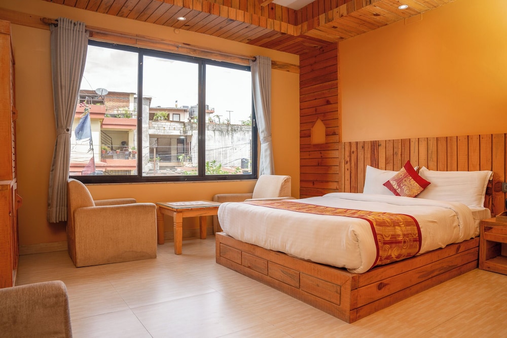 ROOM, DOUBLE BED