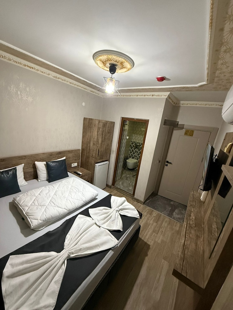 CLASSIC, DOUBLE BED