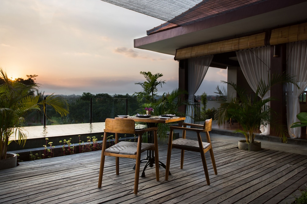 Ubud Village Hotel 22/51