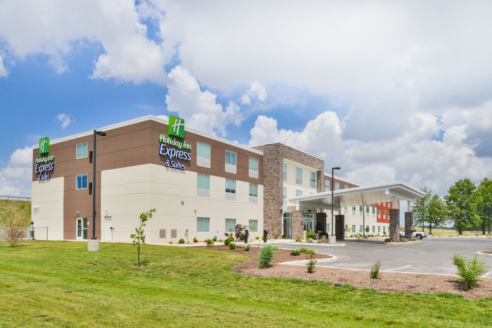 Holiday Inn Express And Suites Salem 1/45