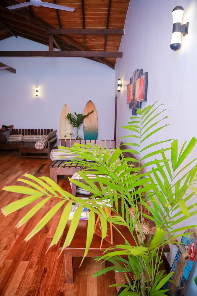 Cozy Sea View Inn 7/41