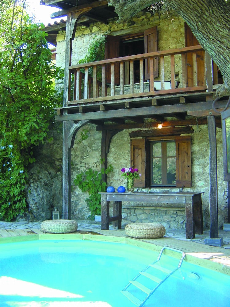 Pavezzo Country Retreat 6/45