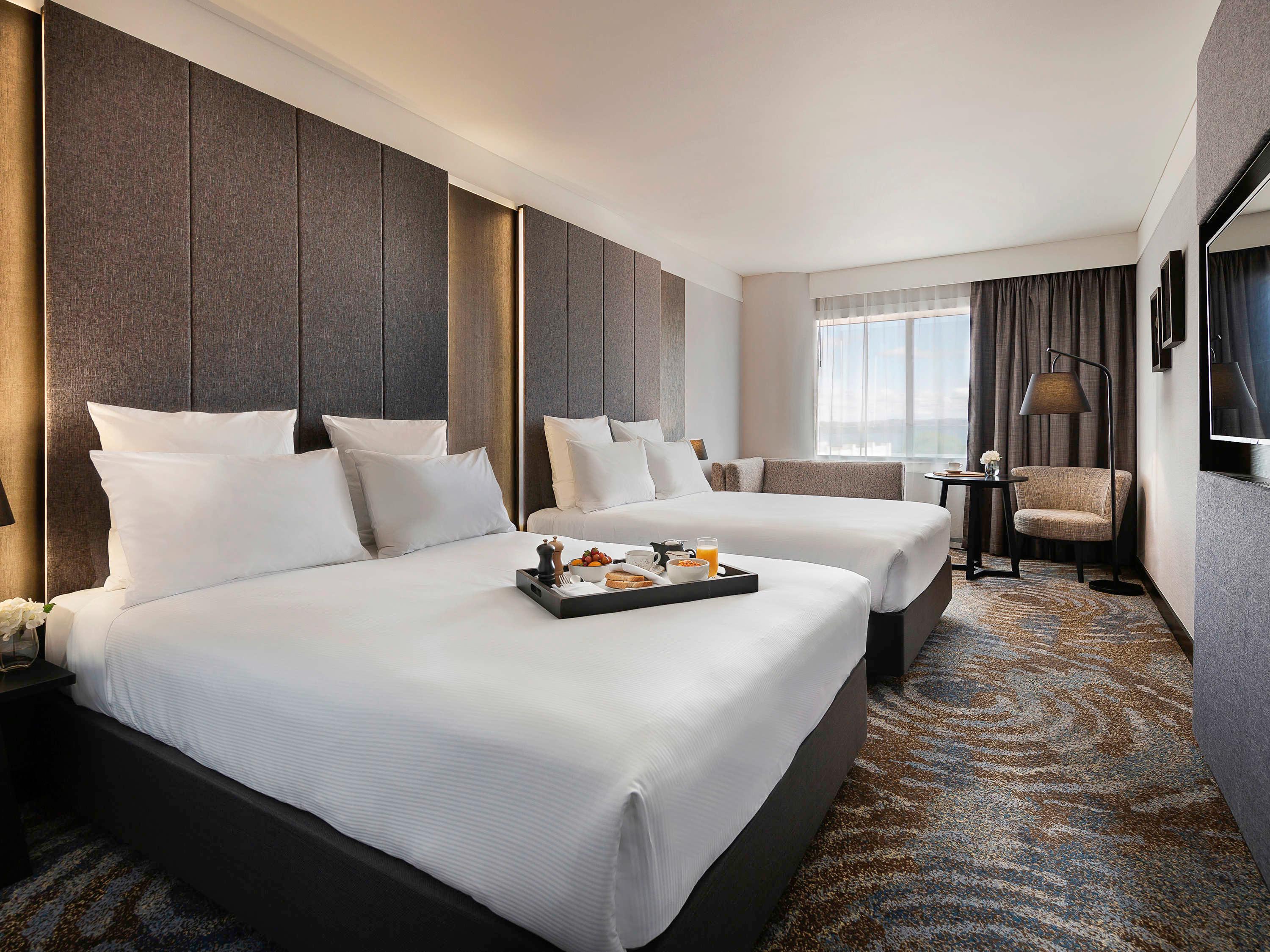 DELUXE, EXECUTIVE, KING BED, CITY VIEW