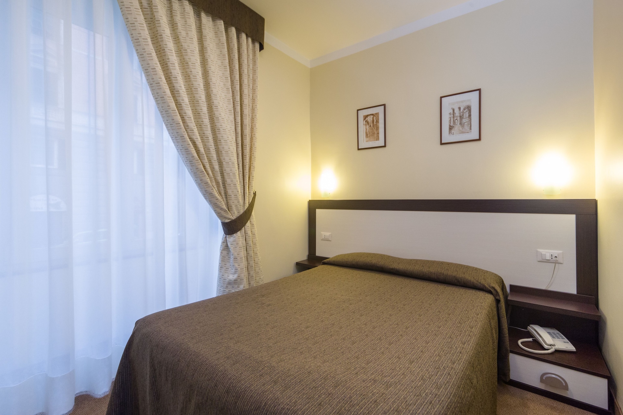 SUPERIOR, DOUBLE BED