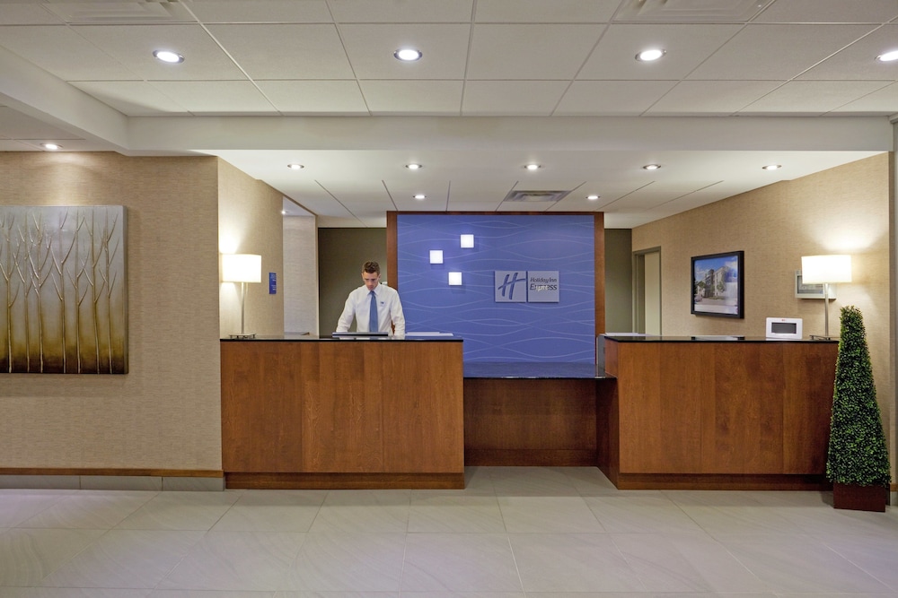 Holiday Inn Saint Hyacinthe 6/74
