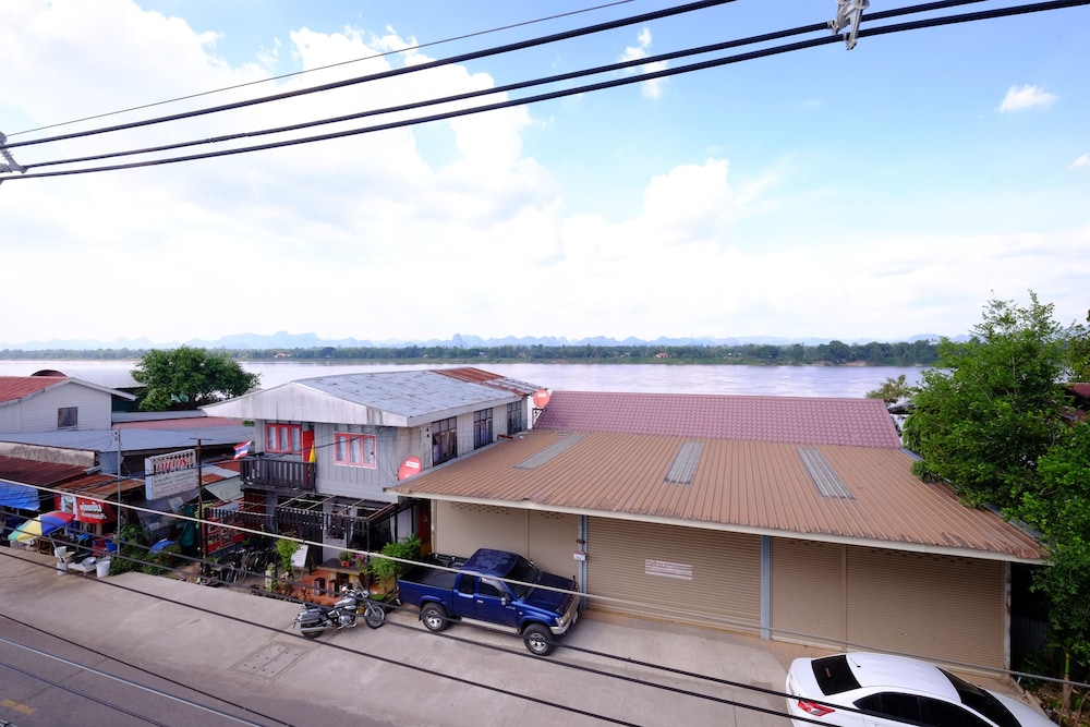 Baan Rim Khong Hotel 2/33