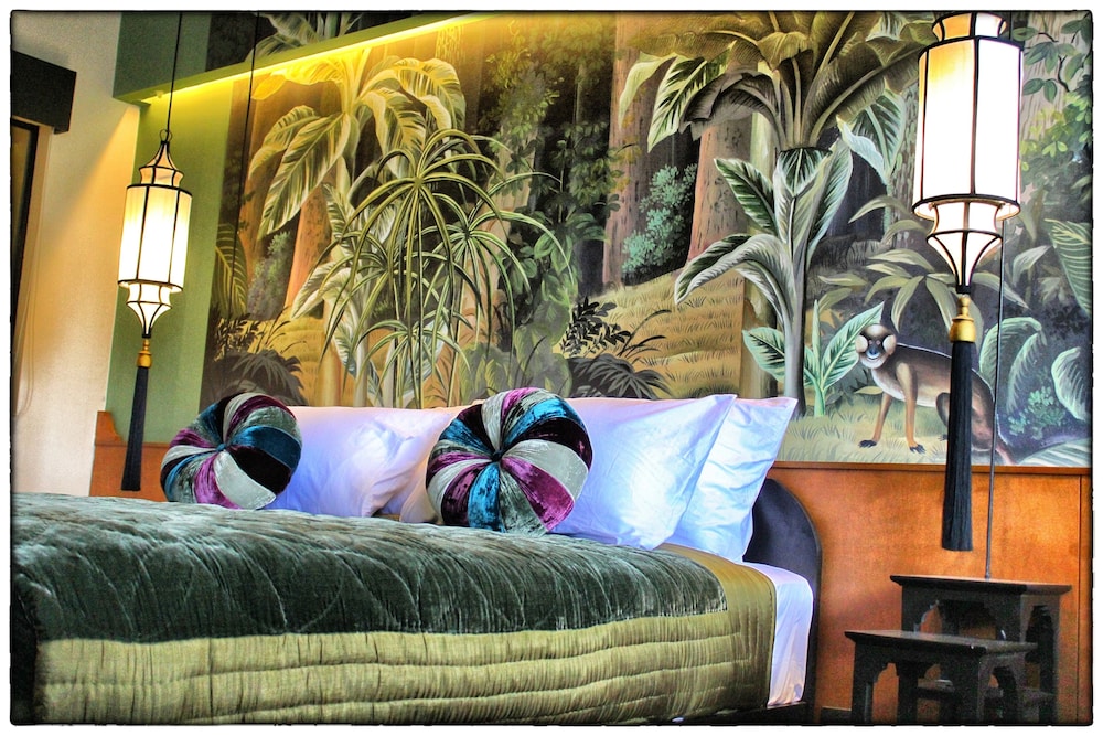Lao Poet Hotel 36/71