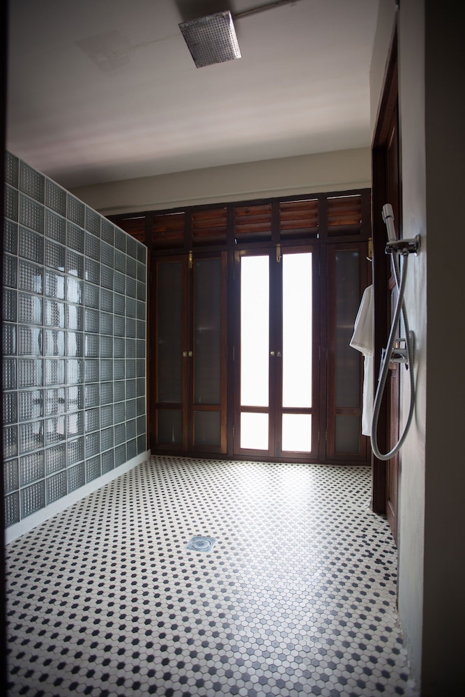 Apartment, King and Twin Beds, Seven Terraces Hotel 3/3