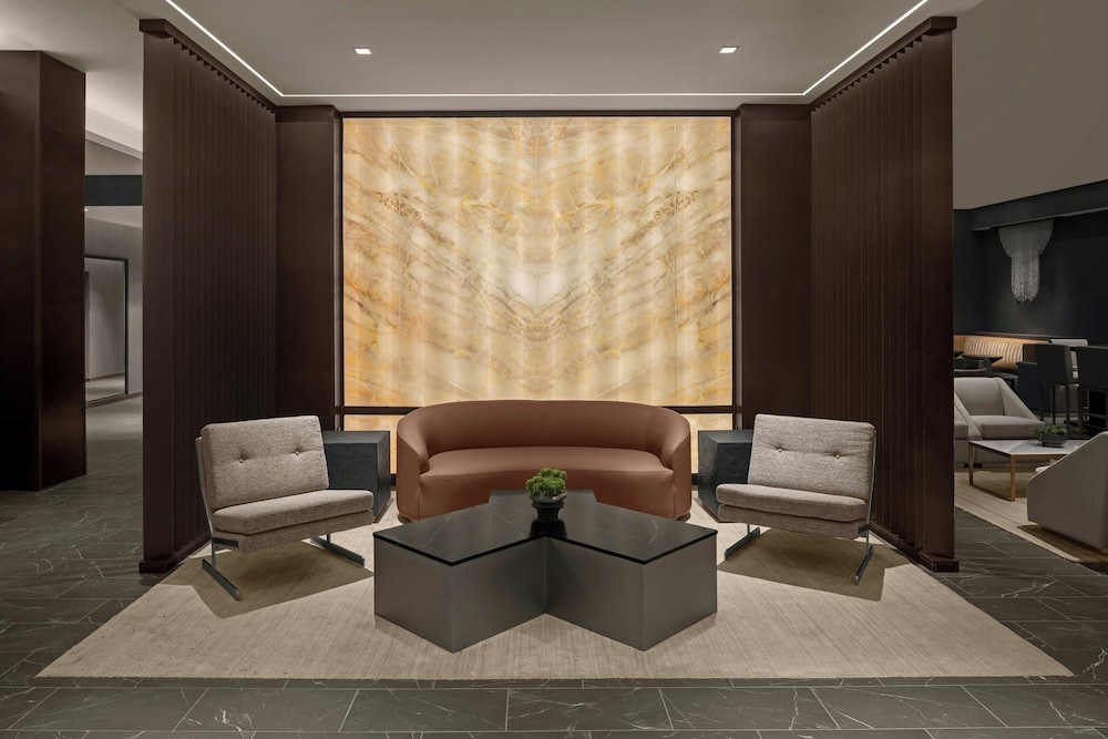 AC Hotel St. Louis Clayton 19/38