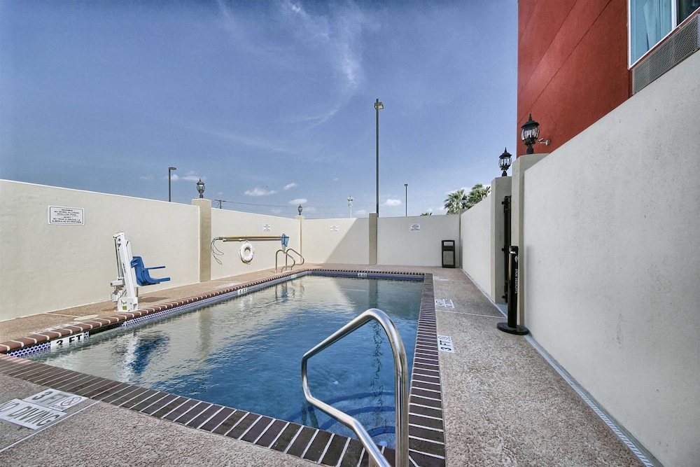 Motel6 Weslaco, TX 39/58