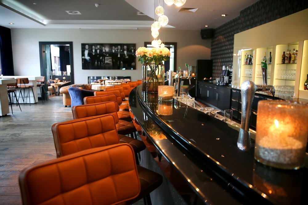 Van Der Valk Almere 32/49