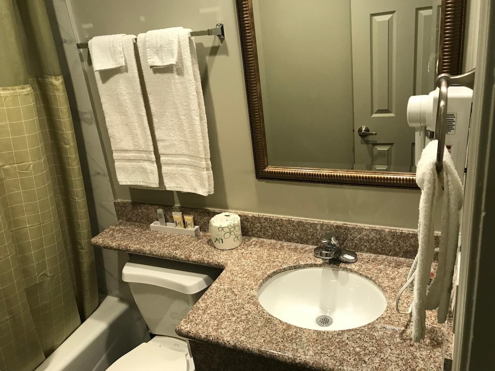 Hyland Motel 10/30