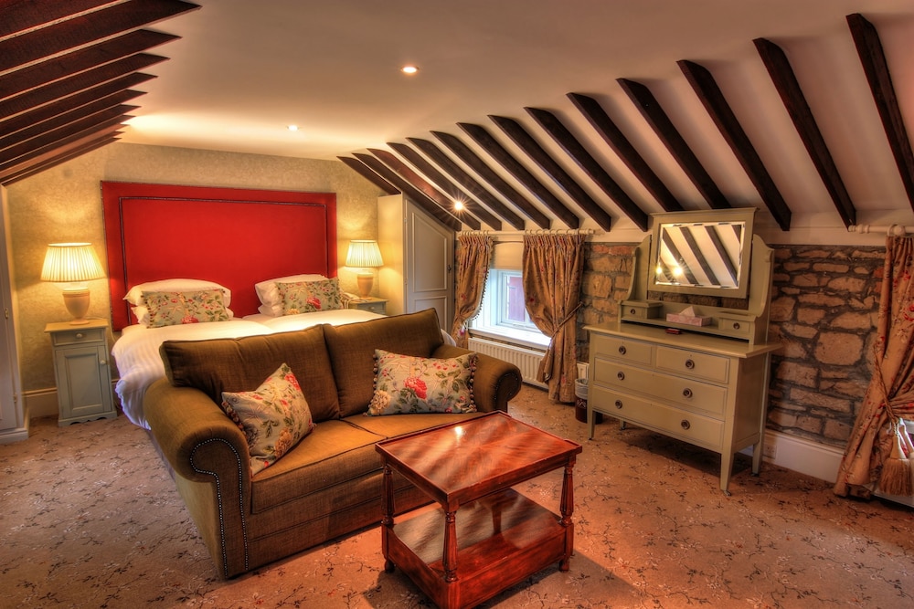 Cabra Castle Hotel 28/50