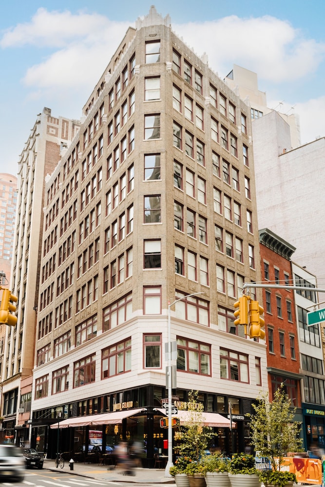 Flatiron Hotel 1/62