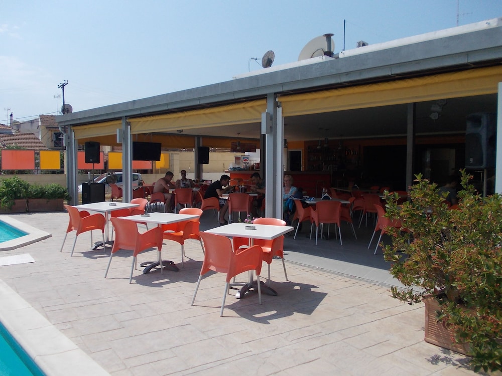 Kavos Central Gardens 5/42
