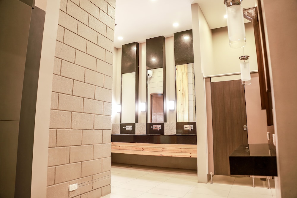 Sotogrande Katipunan 69/72