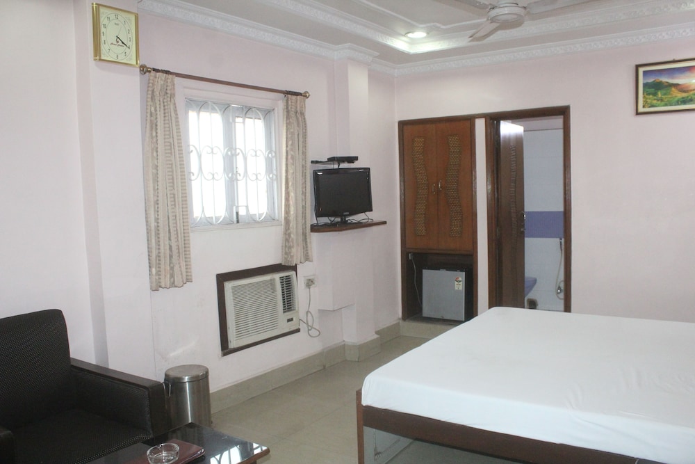 Hotel Heera 6/37