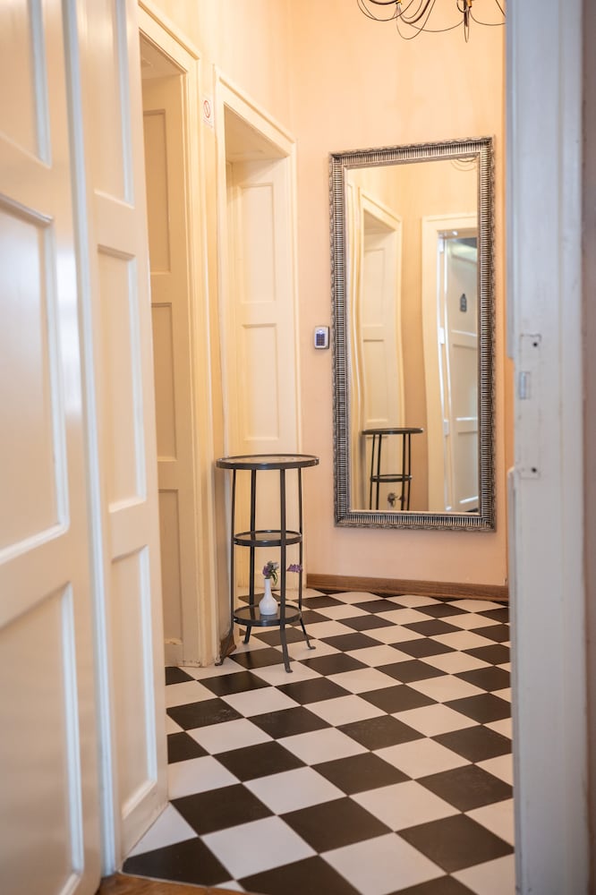 Hotel London B&B 23/44