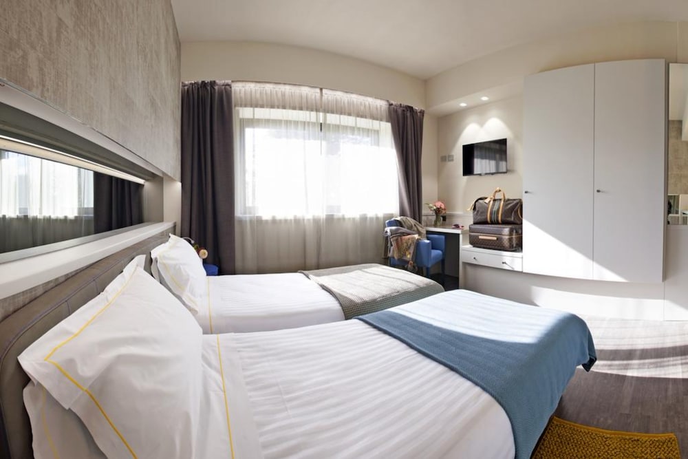 SUPERIOR, TWIN BEDS