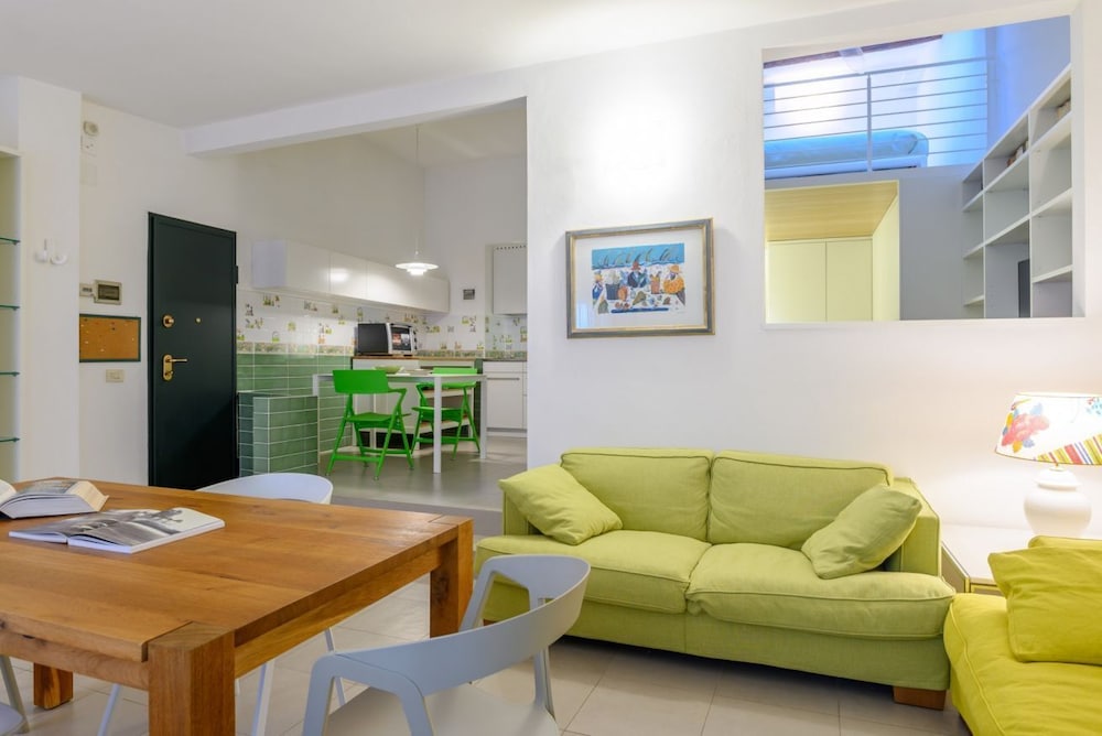 Apartments Florence - San Lorenzo Market 5/8