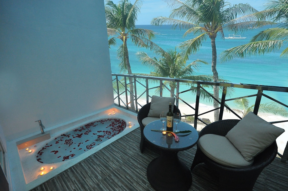 Boracay Ocean Club Beach Resort 40/77