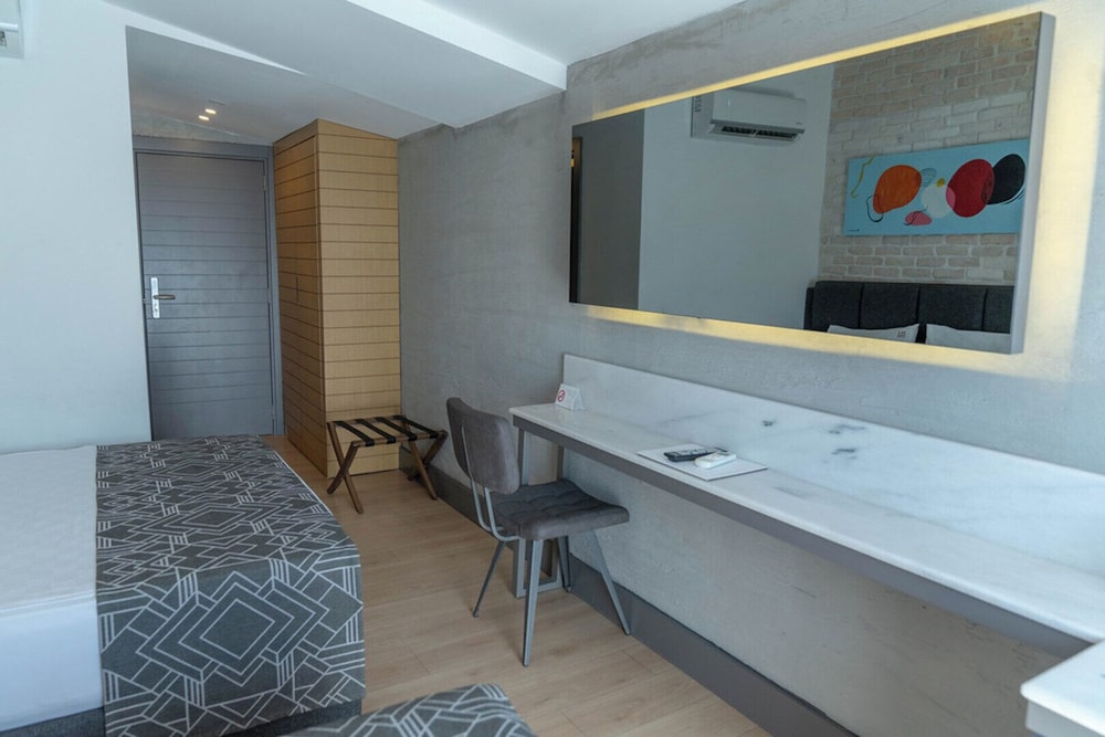 غرفة ديلوكس ثلاثية، Laren Business Hotel And Spa 6/6