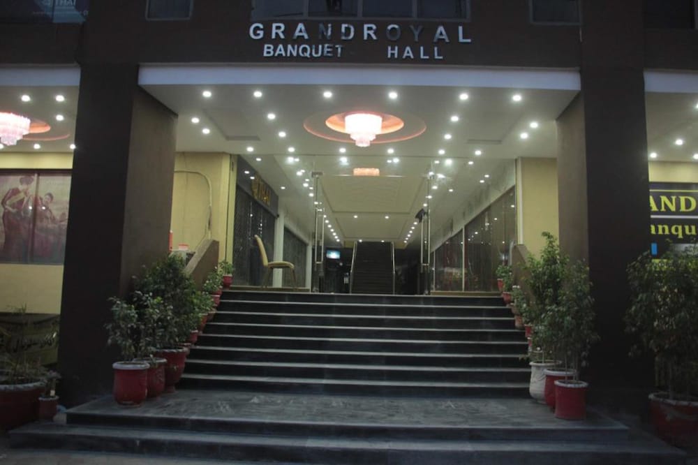 Grand Millennium Hotel Lahore (Local) 1/41
