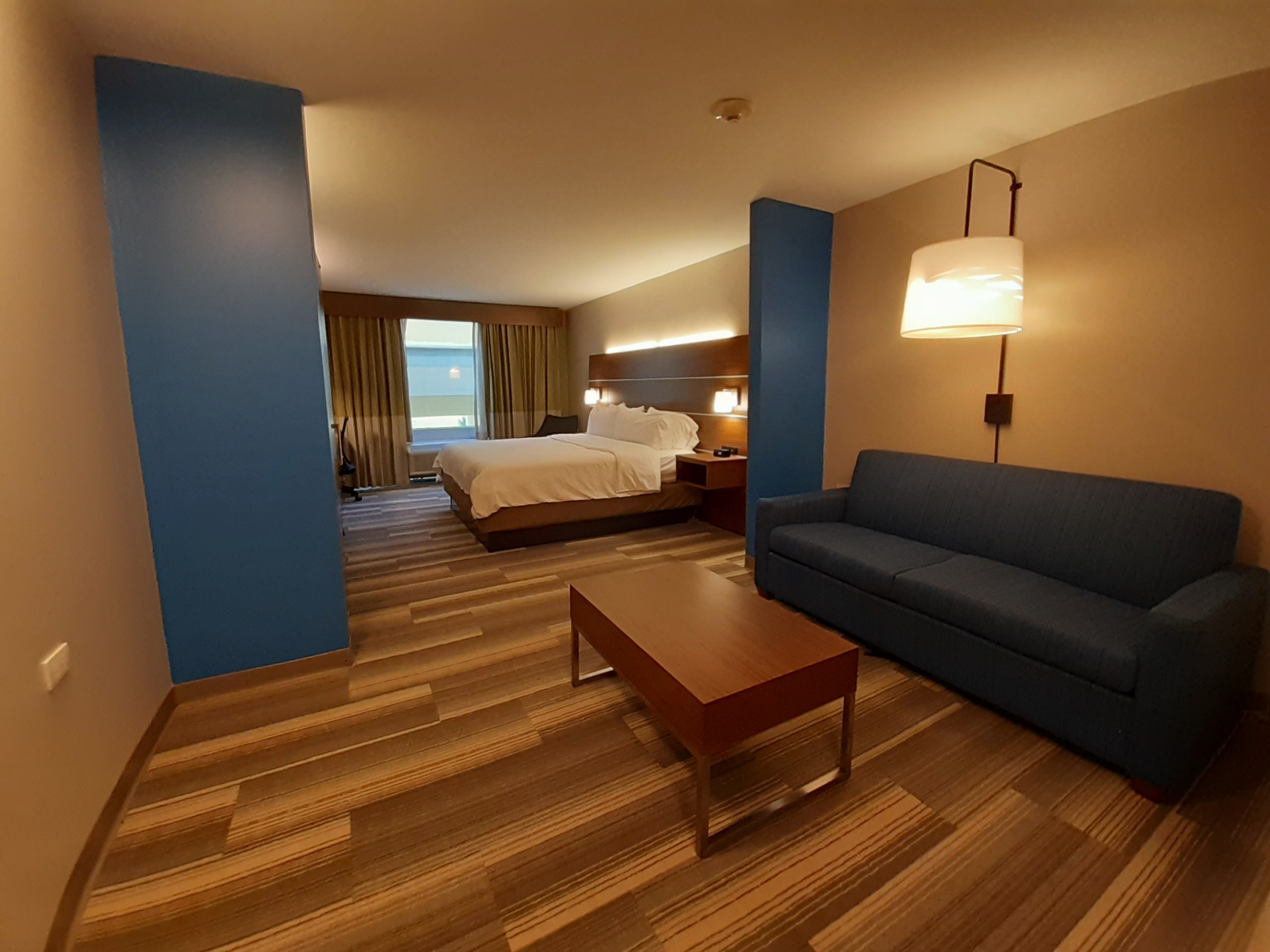 Holiday Inn Express Hotel and Suites Trincity Trinidad Airport 20/34