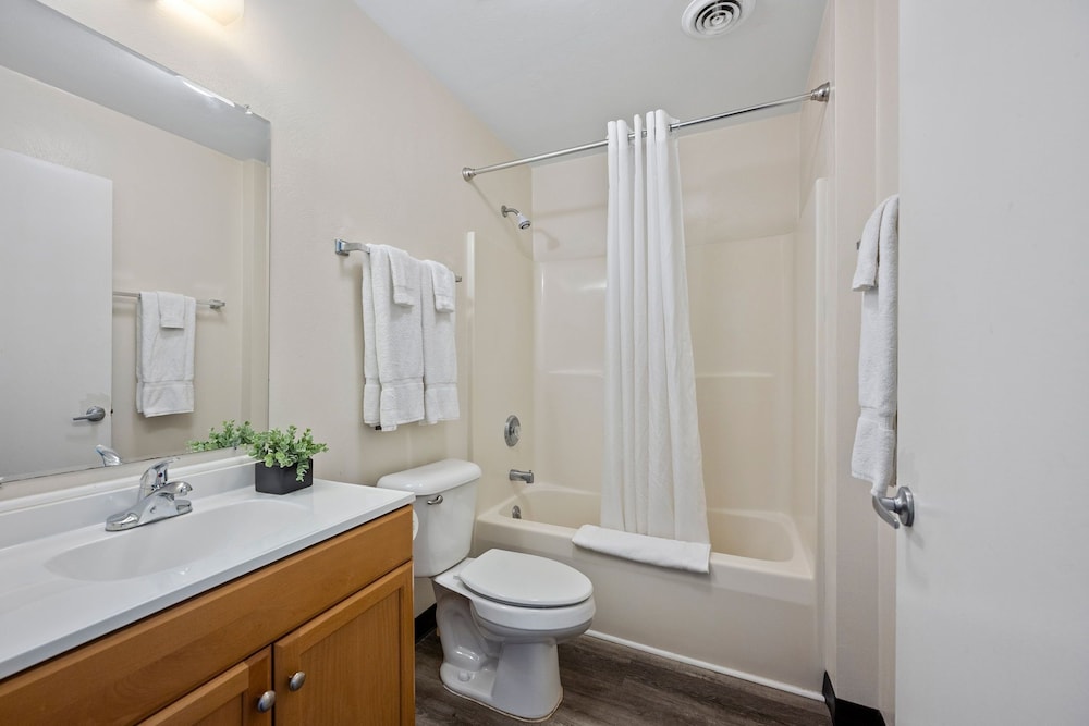 Affordable Suites of America Graham 33/33