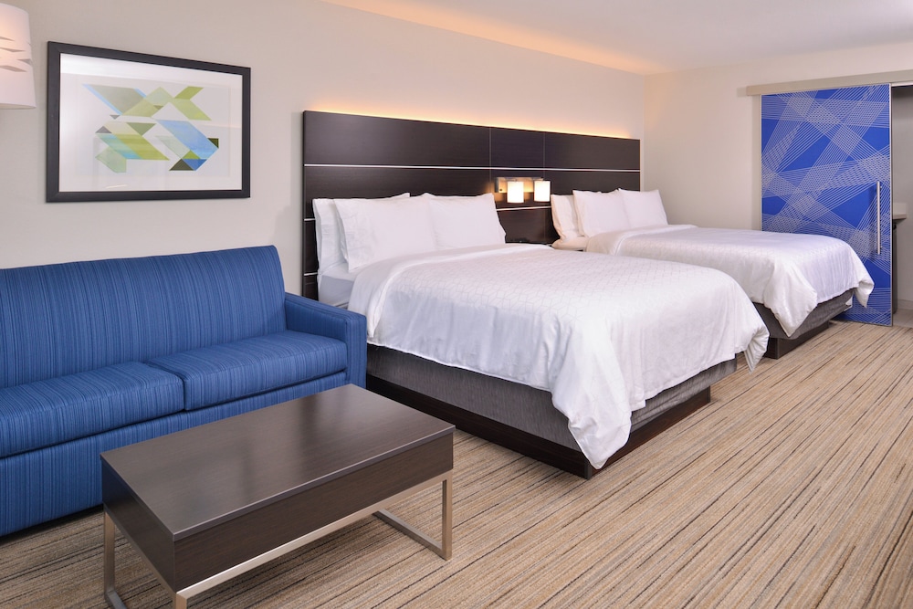 Room, 2 Queen Beds, Sofa