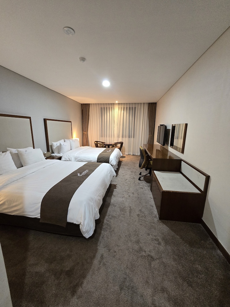 Narsha Hotel 23/53