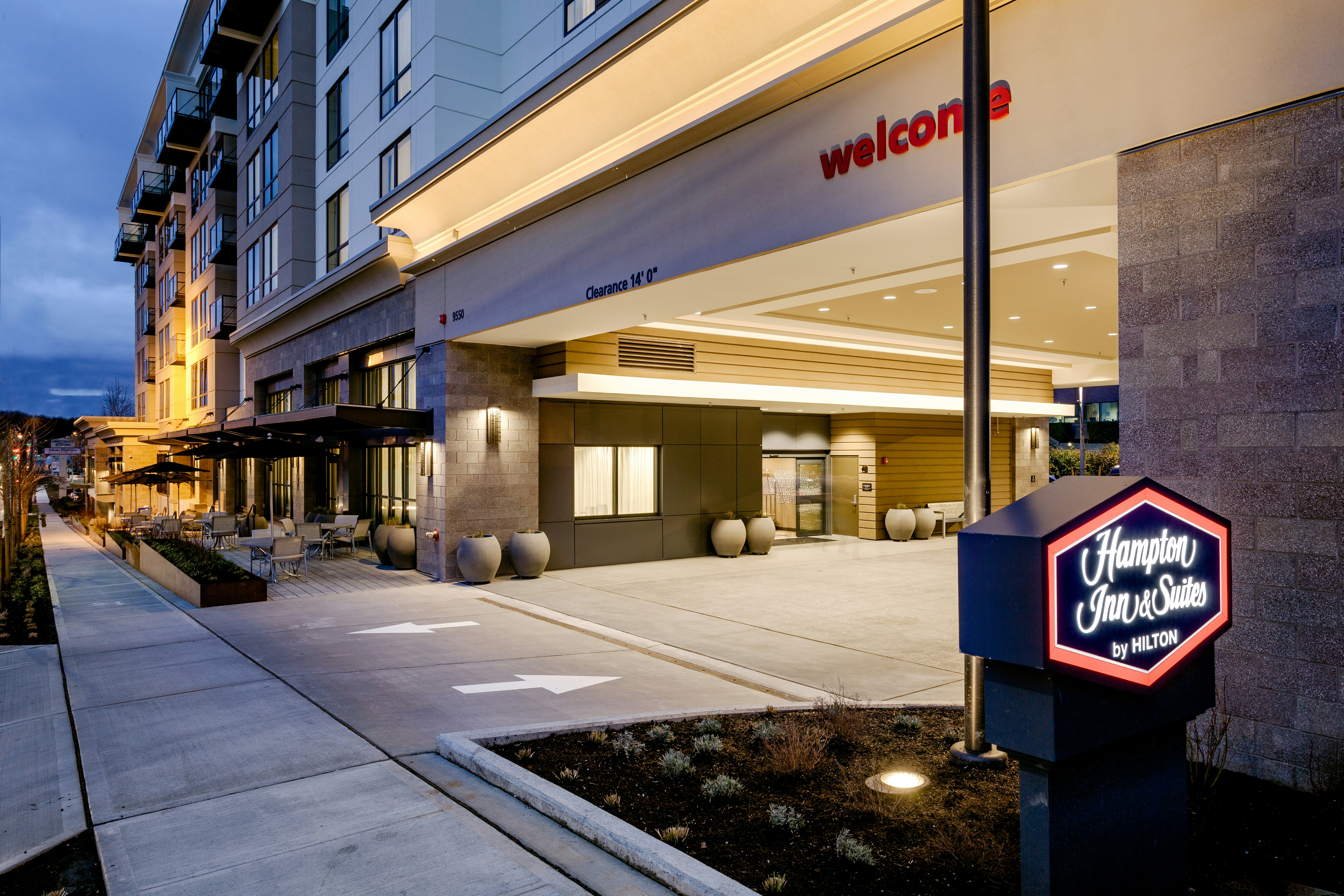 Hampton Inn Suites By Hilton Seattle Northgate 51/53