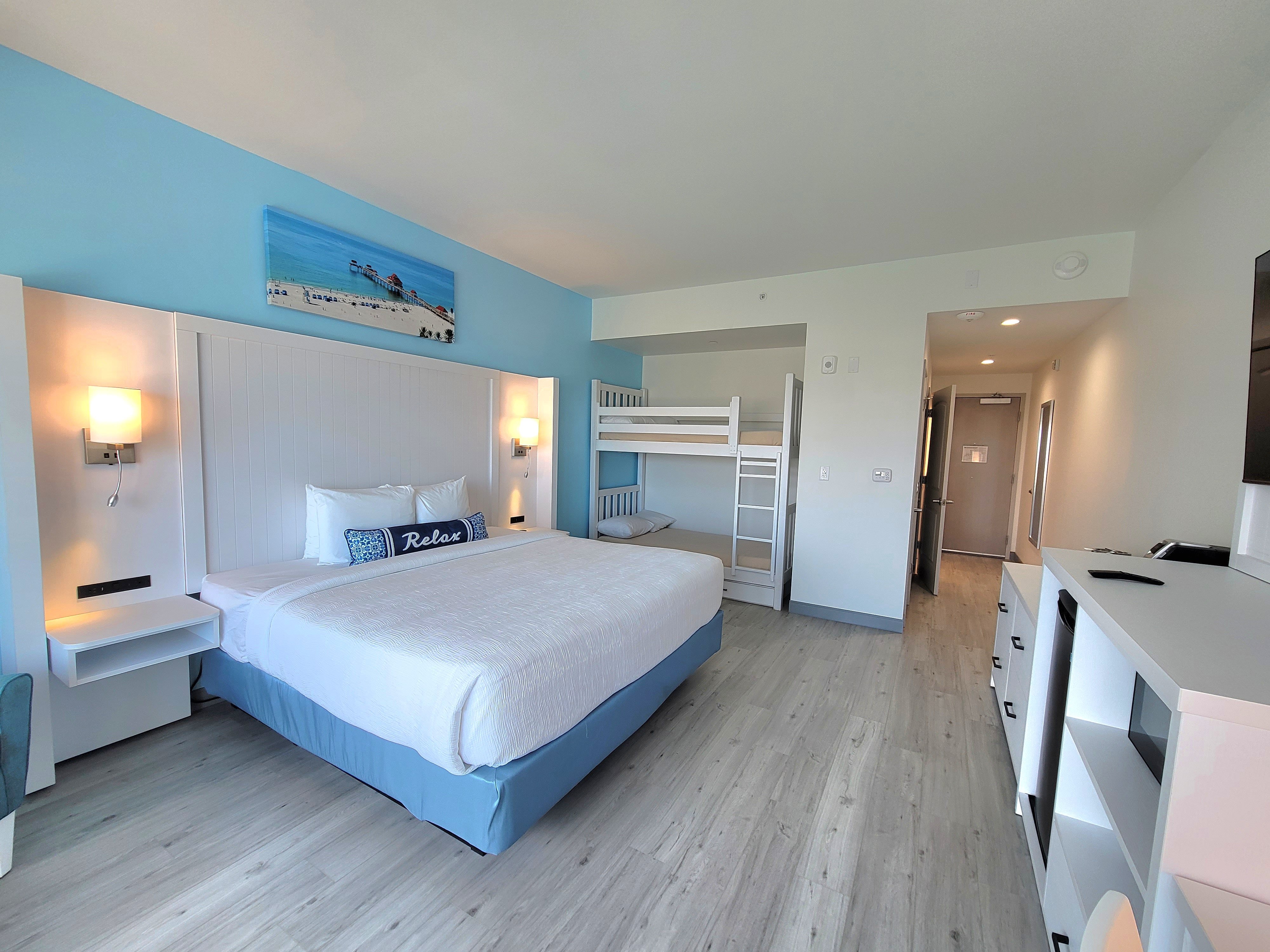 ChartHouse Clearwater Beach Marina Hotel 27/67
