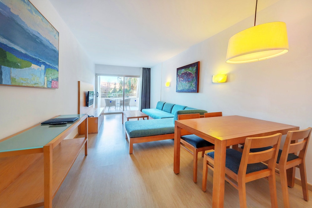 Aparthotel Fontanellas Playa 47/71