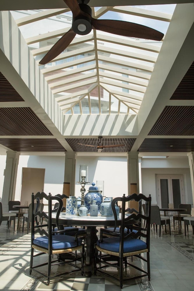 The Shalimar Boutique Hotel 53/65