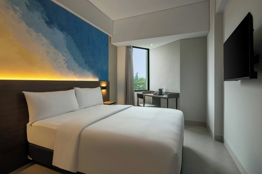 Hotel Neo Kota Baru Parahyangan 47/88